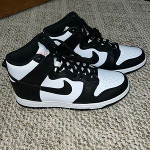 NEW womens Nike Dunk panda 🐼 high